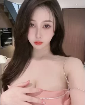 可盐可甜长腿骚货