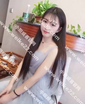 中原万达附近小白虎一枚