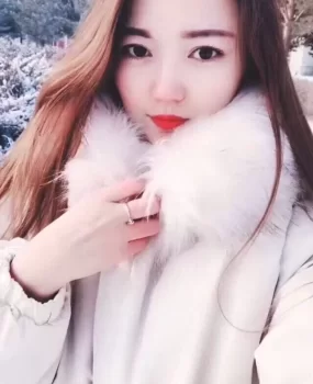 兼职小美女身材不错长的漂亮