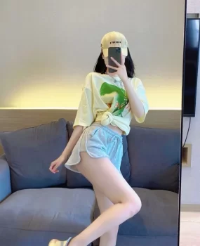 昆明水嫩水嫩的年轻妹子